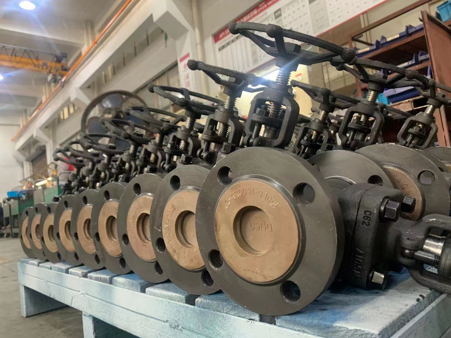 鍛鋼截止閥實(shí)物圖片.jpg 鍛鋼截止閥實(shí)物圖片.jpg