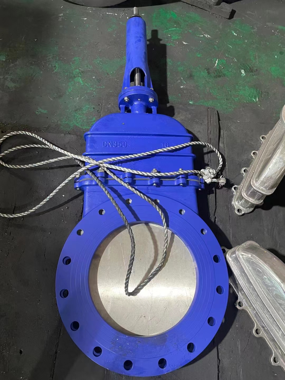 暗桿刀閘閥圖片.jpg 暗桿刀閘閥圖片.jpg