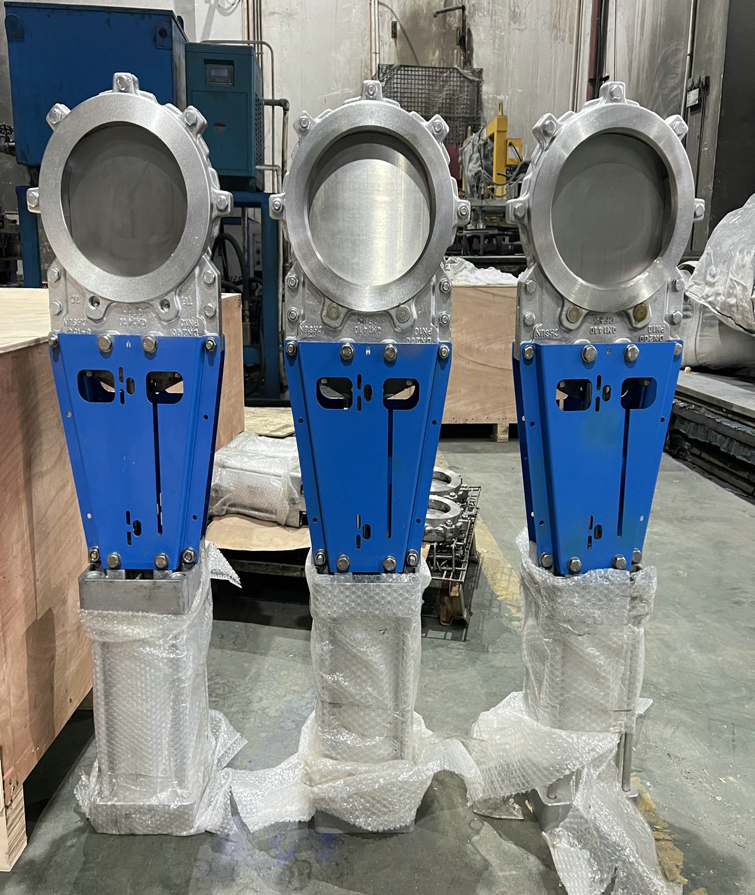 氣動刀閘閥,氣動插板閥實物圖片.jpg 氣動刀閘閥,氣動插板閥實物圖片.jpg